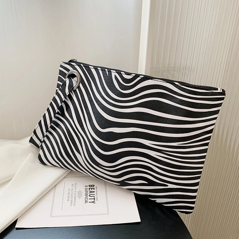 Women's Small Pu Leather Cows Zebra Leopard Vintage Style Classic Style Square Zipper Clutch Bag