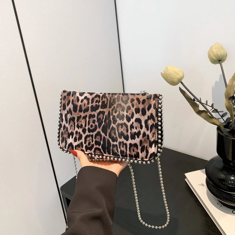 Women's Medium Pu Leather Solid Color Streetwear Square Zipper Crossbody Bag