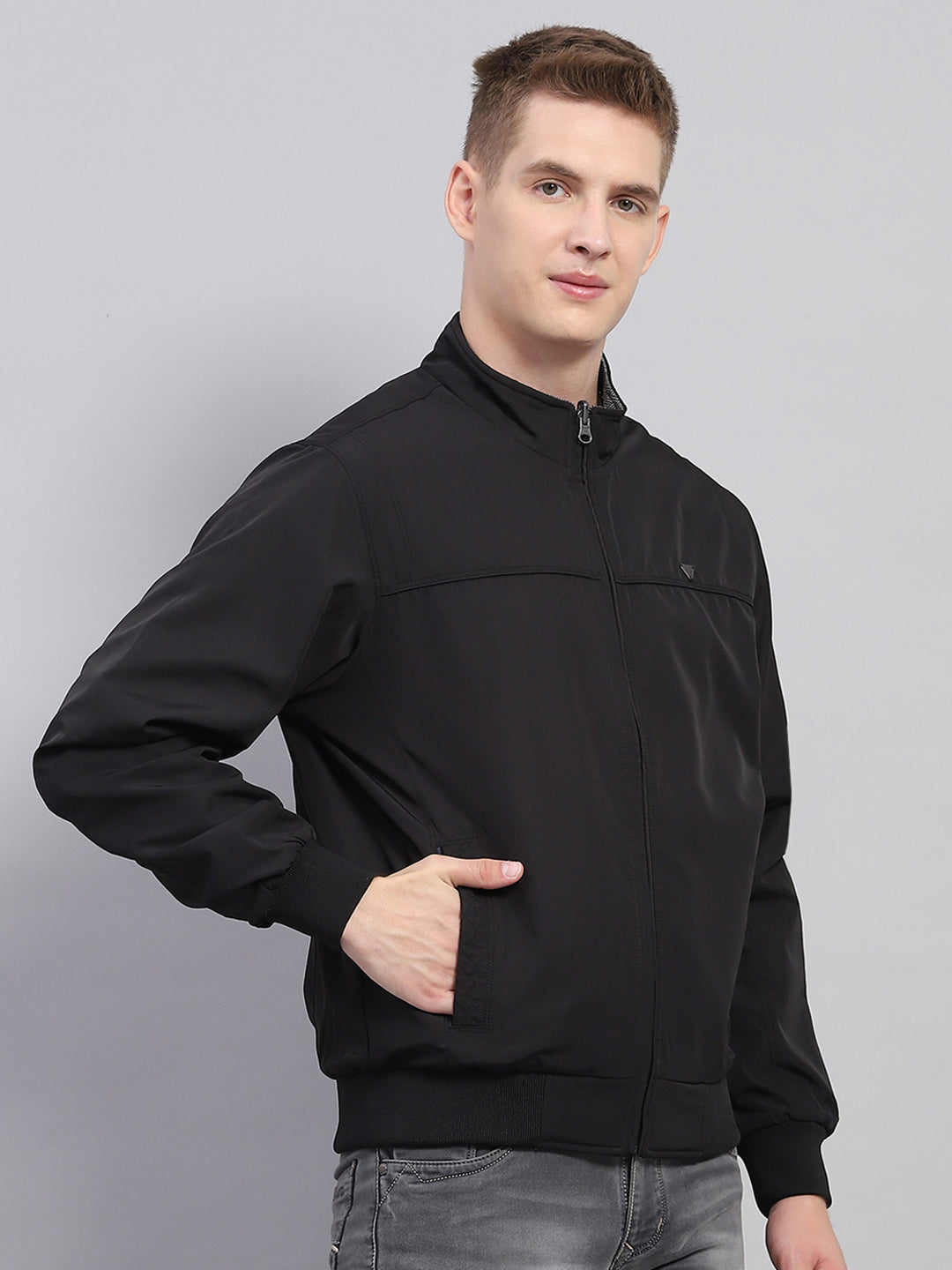 Men Black Solid Mock Neck Full Sleeve Jacket