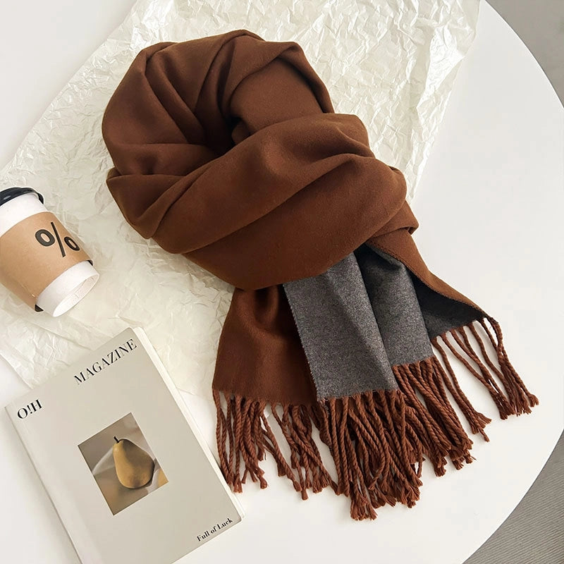 Women's Elegant Minimalist Color Block Imitation Dehaired Angora Tassel Scarf