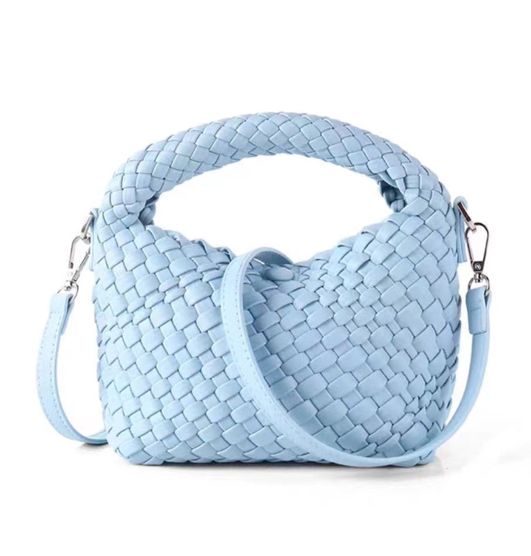 Women's Pu Leather Solid Color Classic Style Weave Dumpling Shape Magnetic Buckle Handbag
