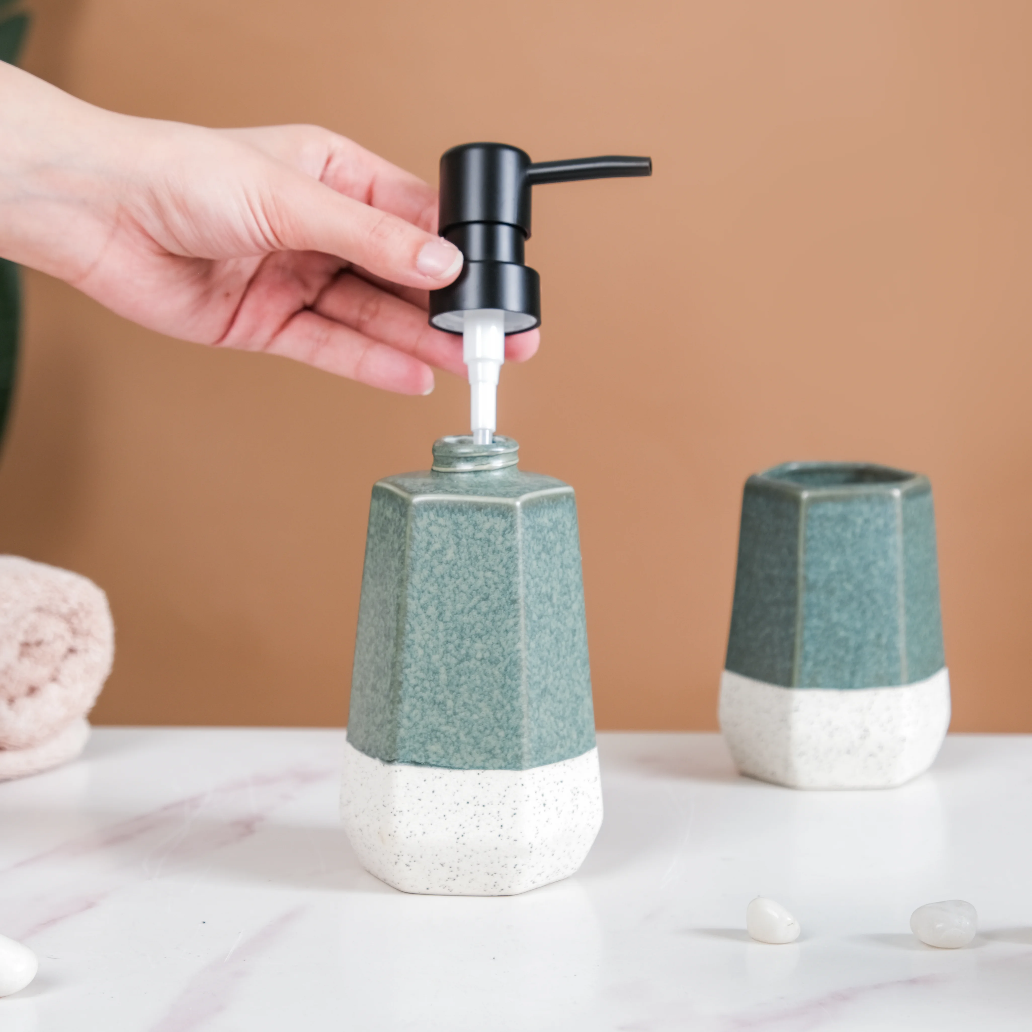 Stoneware Bathroom Accessories Set Of 3