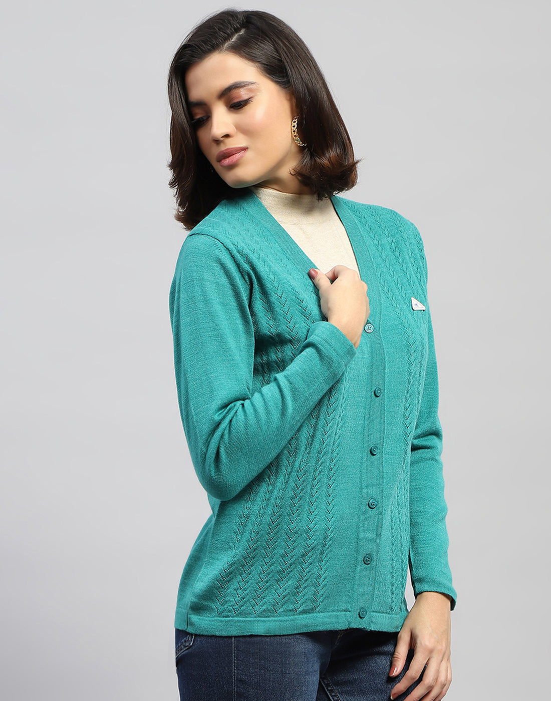 Women Green Self Design V Neck Full Sleeve Cardigan