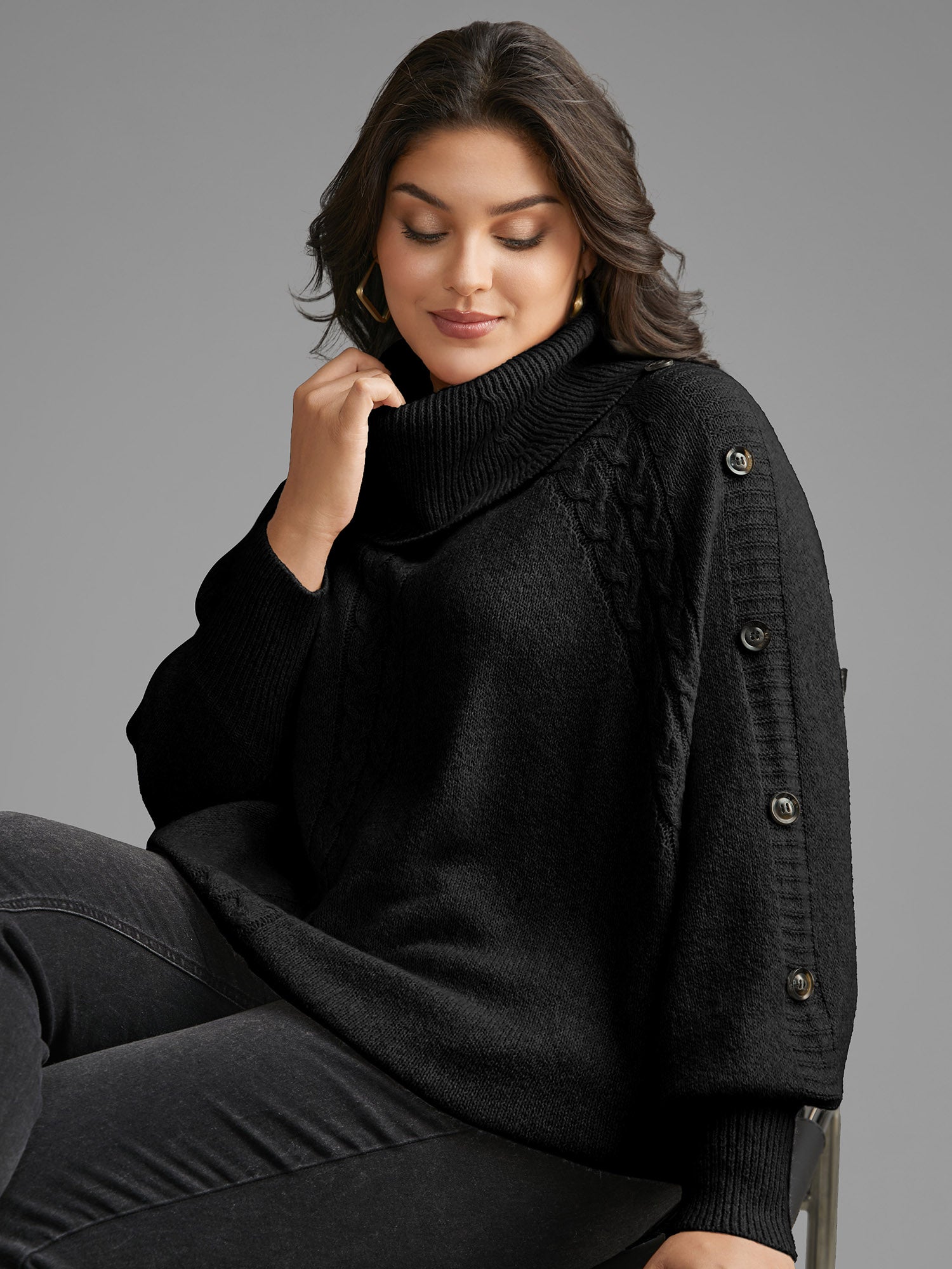 Turtleneck Cable Knit Asymmetrical Hem Pullover