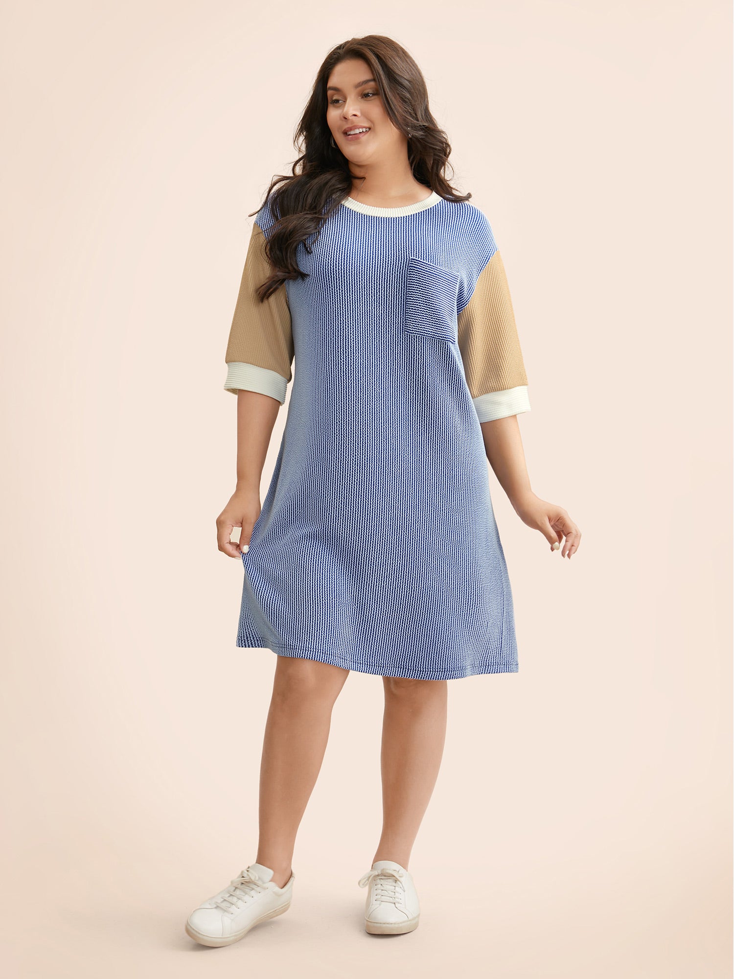 Texture Contrast Patchwork Patched Pocket Dress