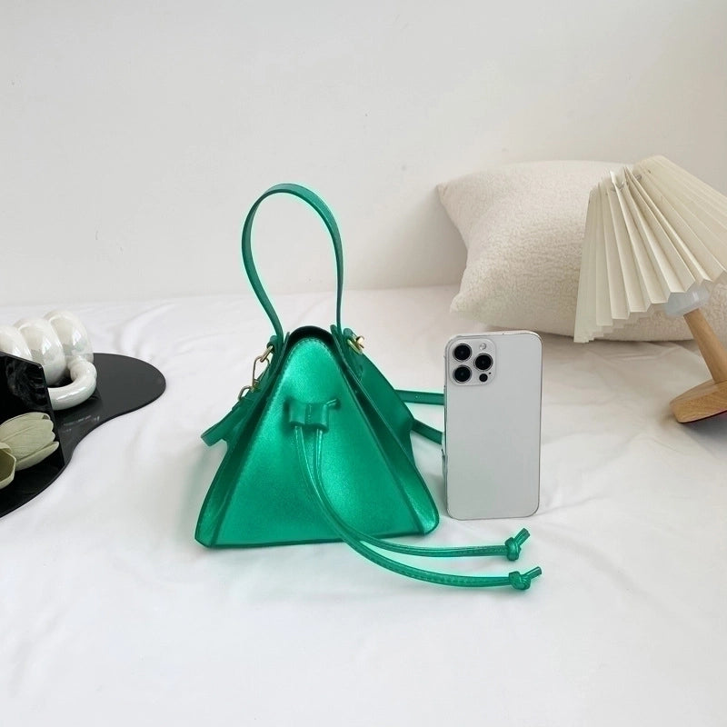 Women's Small Pu Leather Solid Color Streetwear Triangle Zipper Handbag