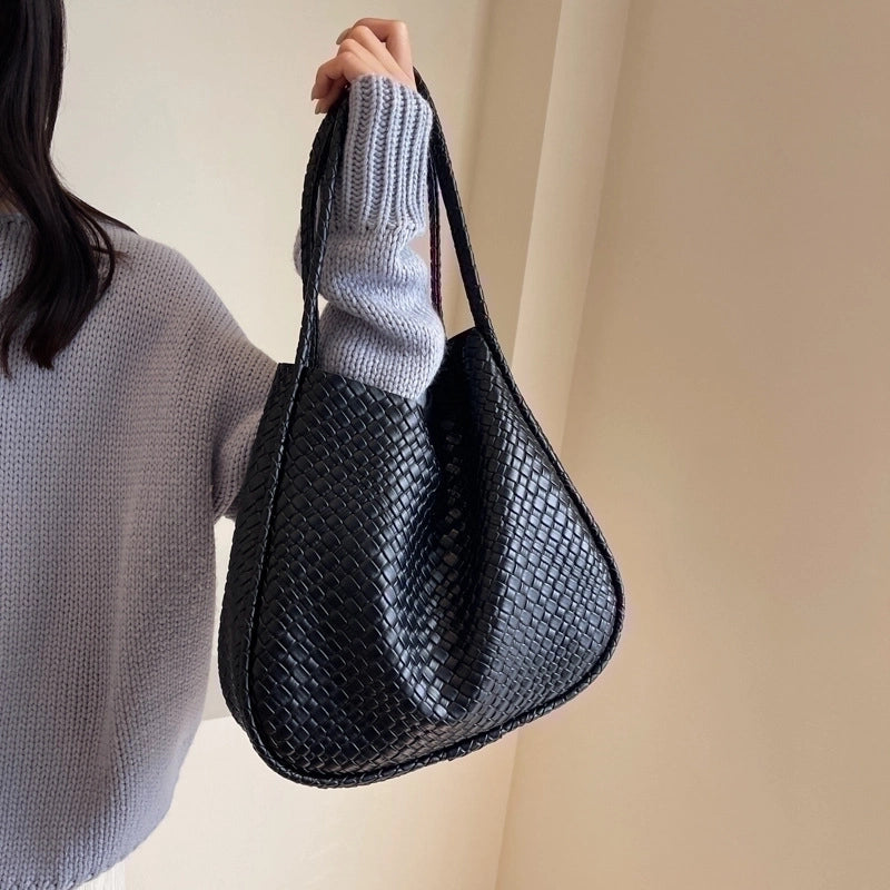 Women's All Seasons Pu Leather Solid Color Elegant Classic Style Bucket Magnetic Buckle Shoulder Bag Tote Bag