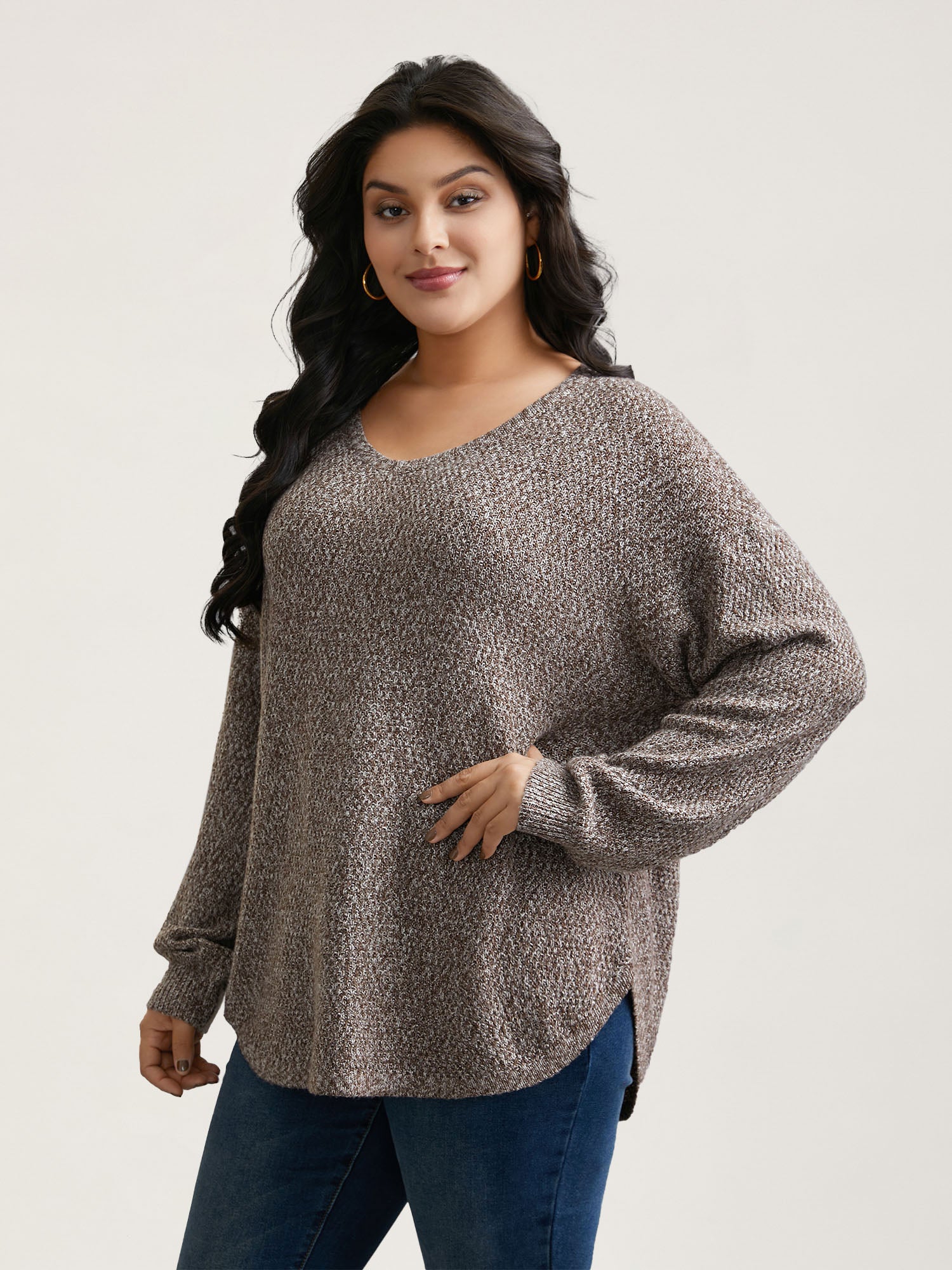 Textured V-Neck Curved Hem Pullover