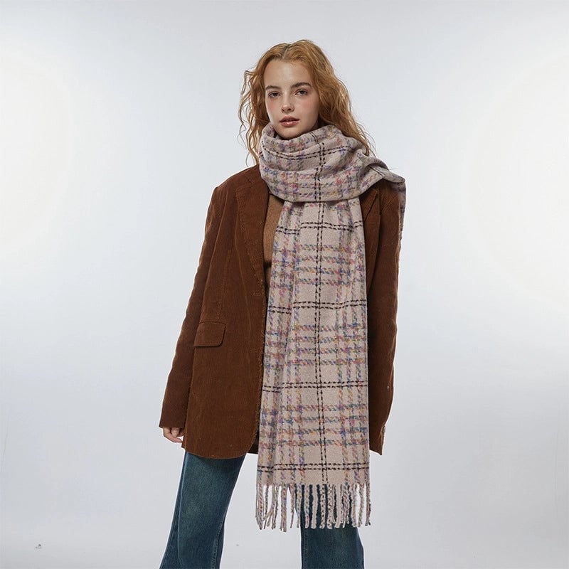 Women's Sweet Plaid Polyester Tassel Scarf