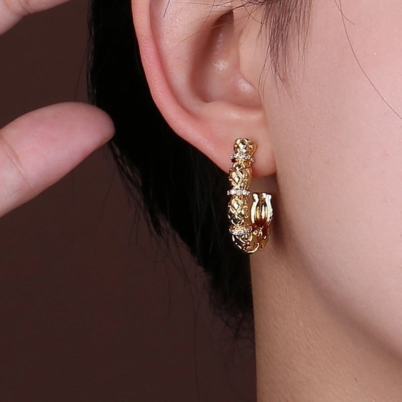 1 Pair Elegant Lady Star Heart Shape Butterfly Plating Inlay Copper Artificial Diamond Ear Studs