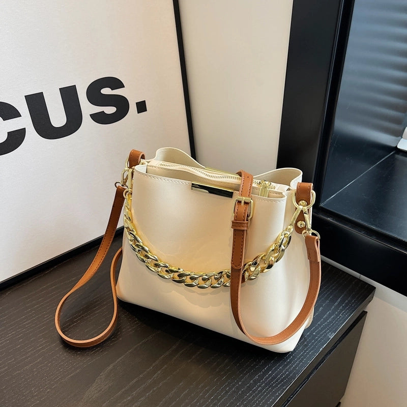 Women's Medium Pu Leather Solid Color Streetwear Bucket Magnetic Buckle Crossbody Bag