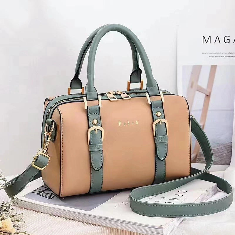 Women's Medium Pu Leather Color Block Streetwear Pillow Shape Zipper Handbag