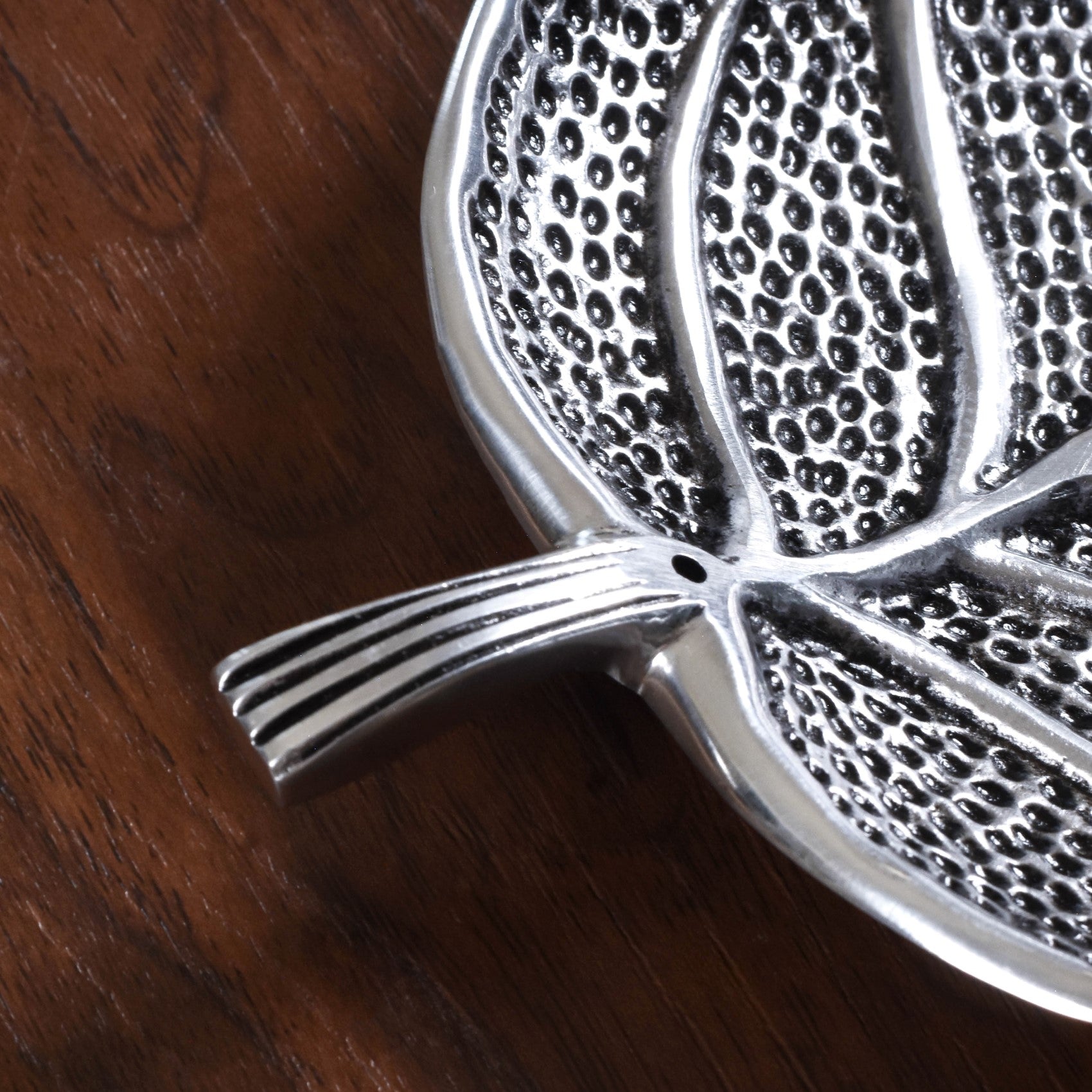 Leaf Incense Holder With Organic Lavender Incense Sticks