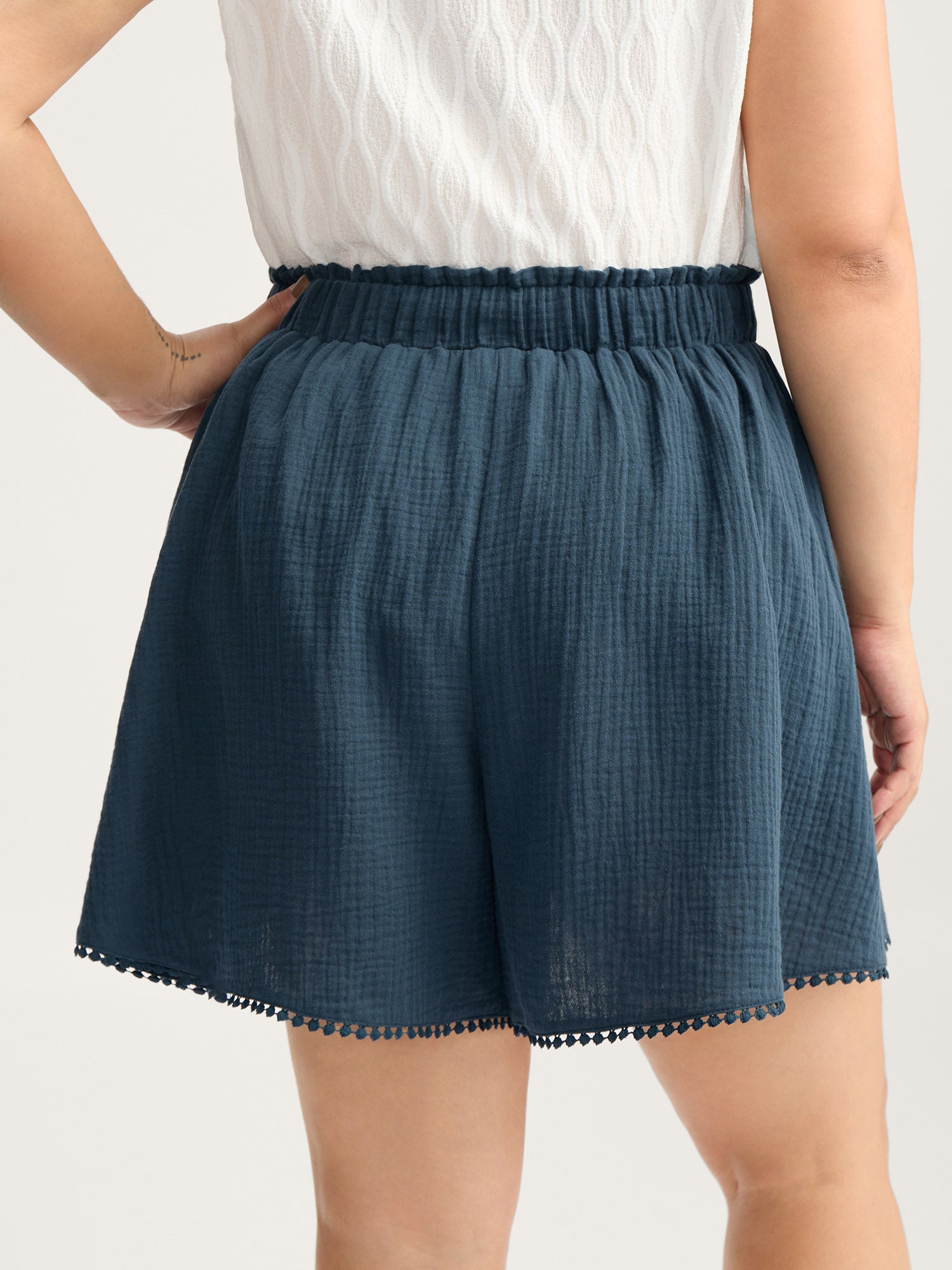 Cotton Textured Waist Tie Wide-Leg Shorts