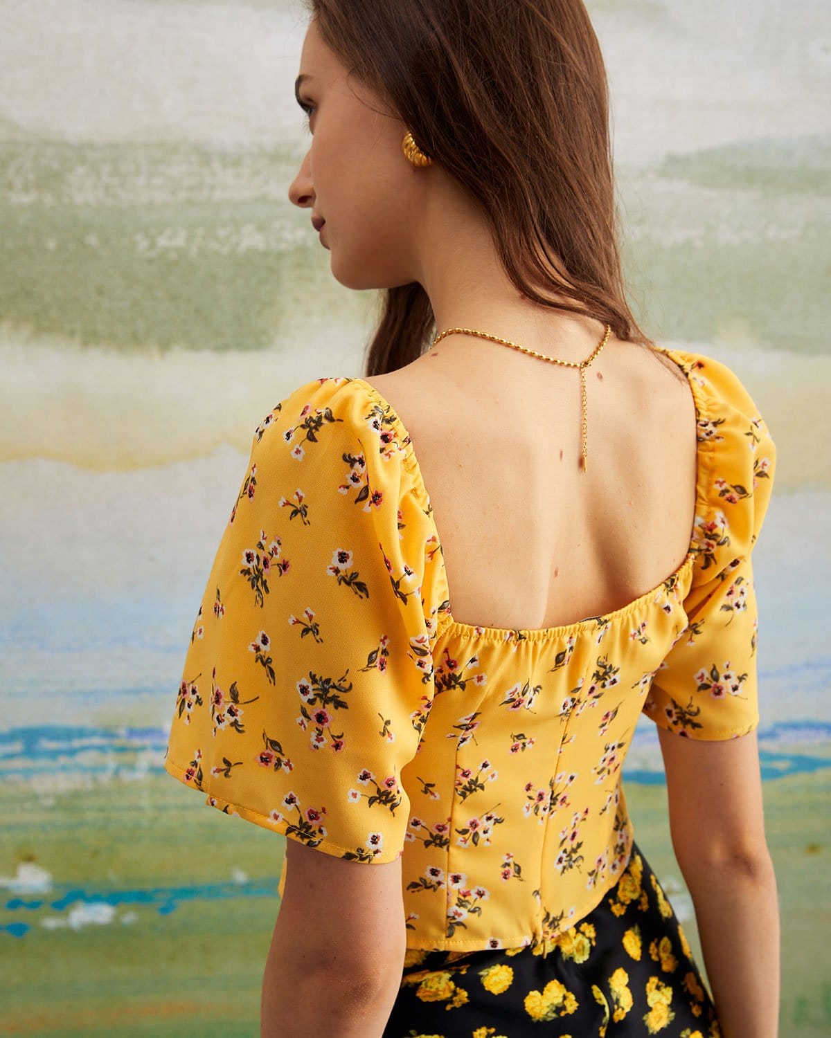 The Yellow Sweetheart Neck Floral Blouse