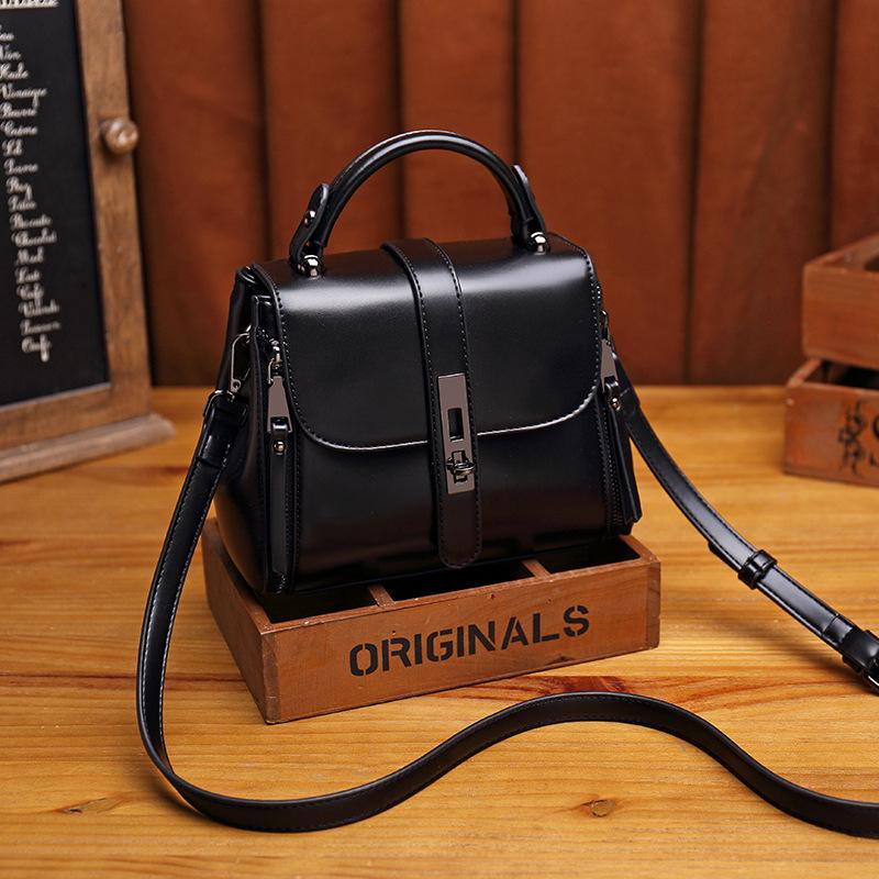 Vintage Women's bag leather fashion trend single shoulder diagonal bag flip bag