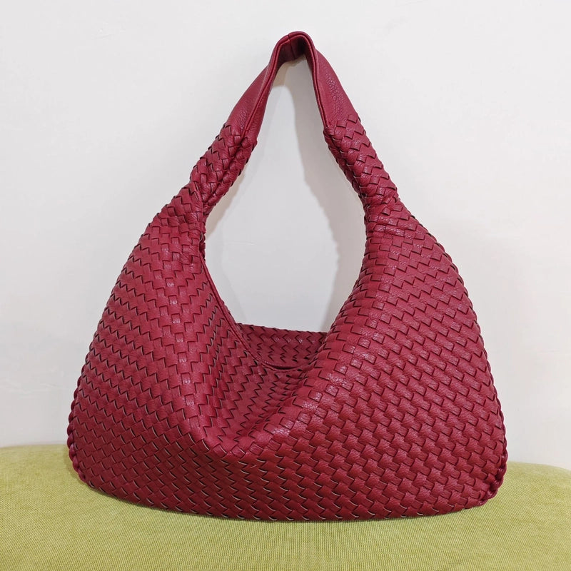 Women's Medium Pu Leather Solid Color Streetwear Weave Dumpling Shape Zipper Handbag