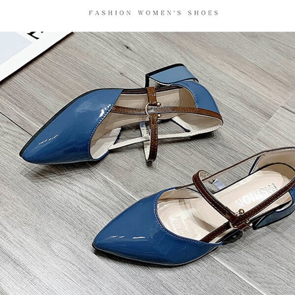 Pointed toe low heel sandals