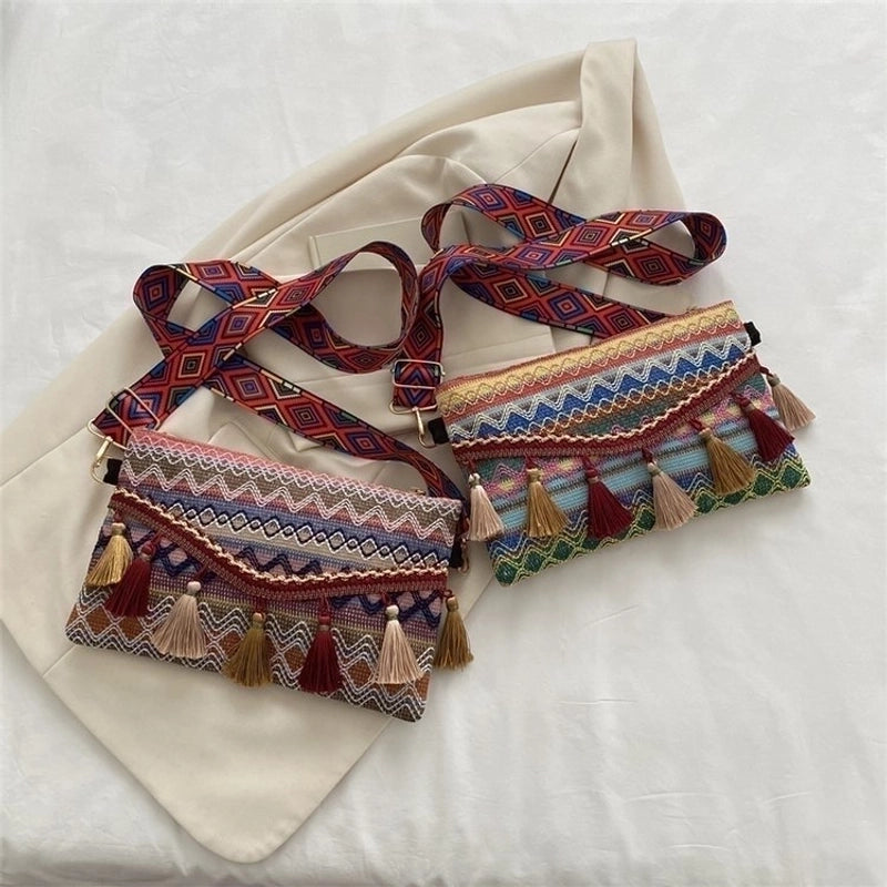 Women's Small All Seasons Canvas Vintage Style Shoulder Bag