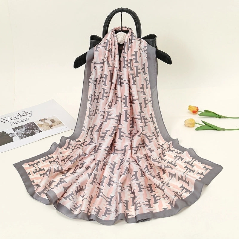 Women's Chinoiserie Paisley Satin Silk Scarf