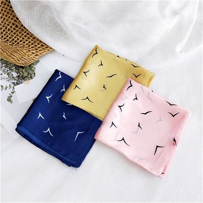 Women's Minimalist Printing Satin Silk Scarf
