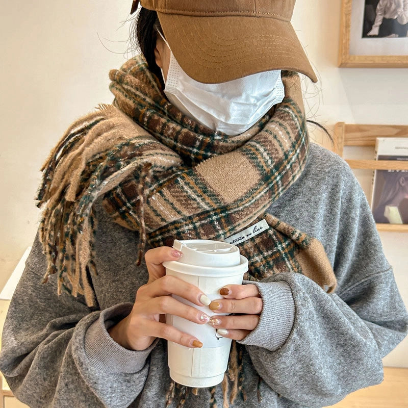 Women's Sweet Plaid Imitation Cashmere Tassel Scarf