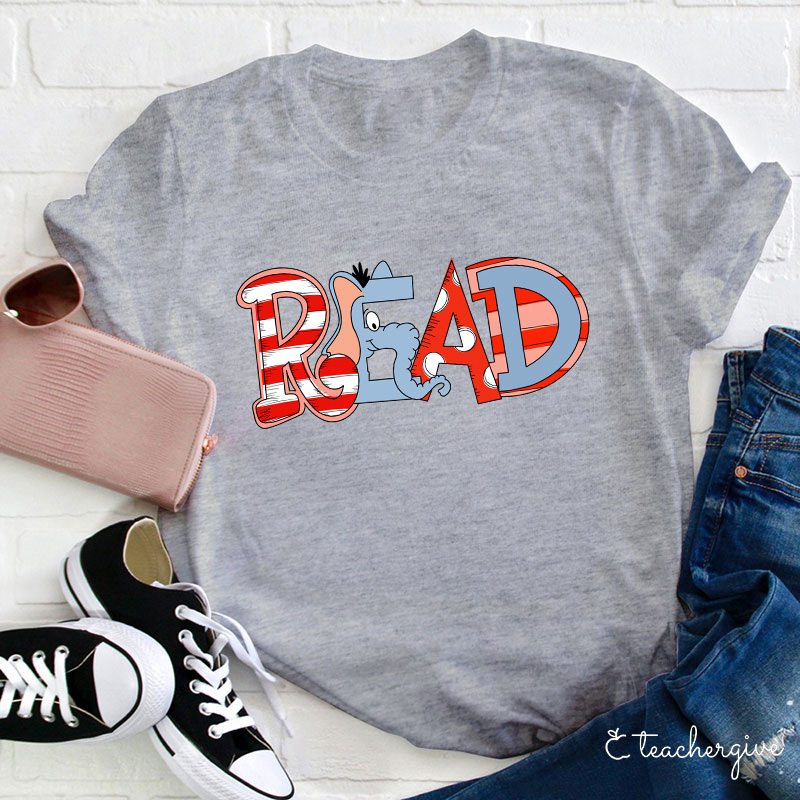 Love Reading Teacher T-Shirt