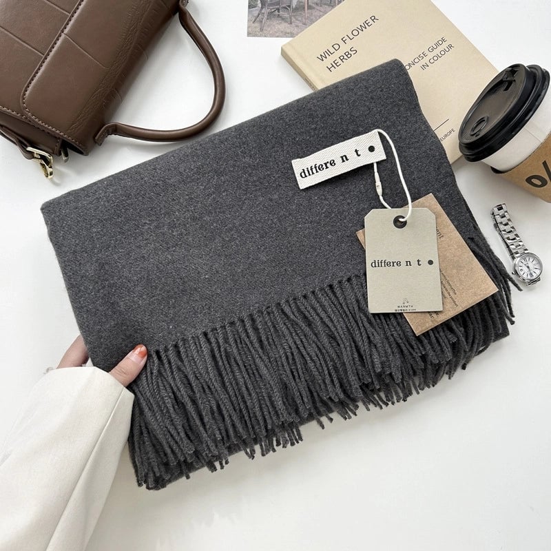 Women's Elegant Retro Solid Color Imitation Cashmere Tassel Scarf