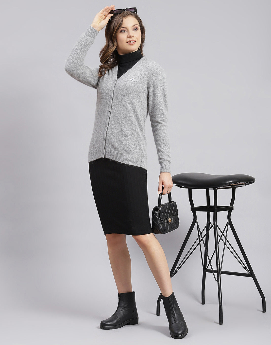 Women Grey Solid V Neck Full Sleeve Cardigan