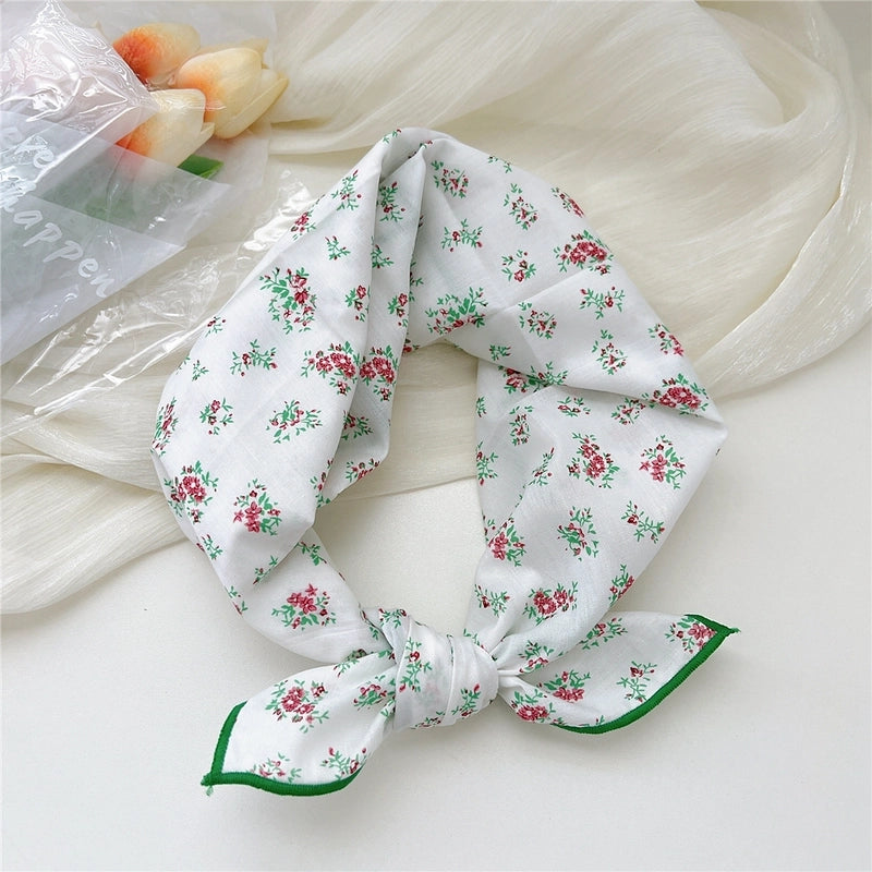 Women's Elegant Sweet Ditsy Floral Polka Dots Heart Shape Polyester Silk Scarf