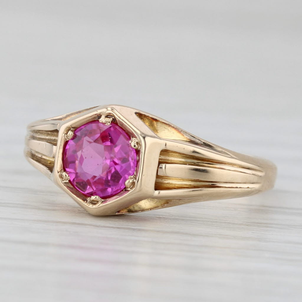 Vintage 0.68ct Lab Created Ruby Solitaire Ring 10k Yellow Gold Size 5.25