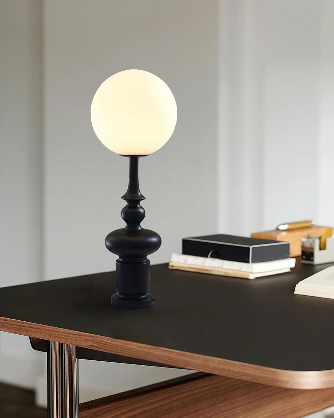 Elegant Table Lamp