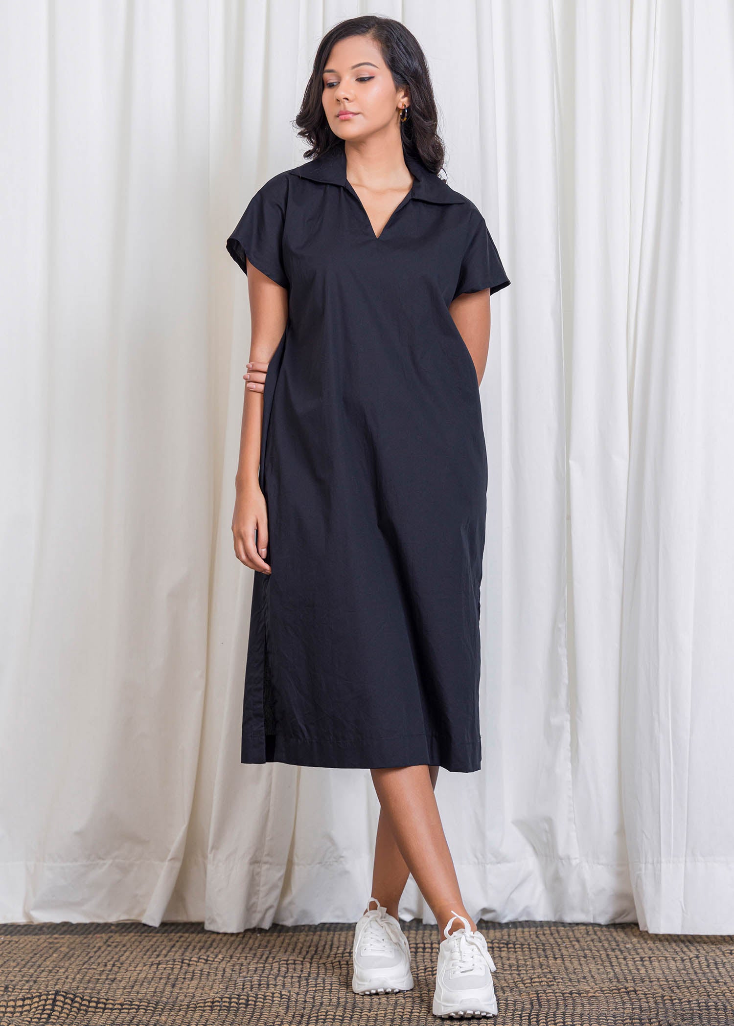 Midi Dress With Collar And Side Slits