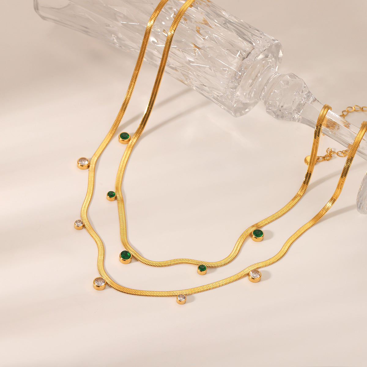 Ins18K Gold Stainless Steel Snake Bone Chain Inlaid With Round Zircon Necklace Female Niche Titanium Steel Clavicle Chain