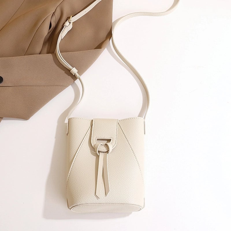 Women's Pu Leather Solid Color Basic Bucket Magnetic Buckle Phone Wallets