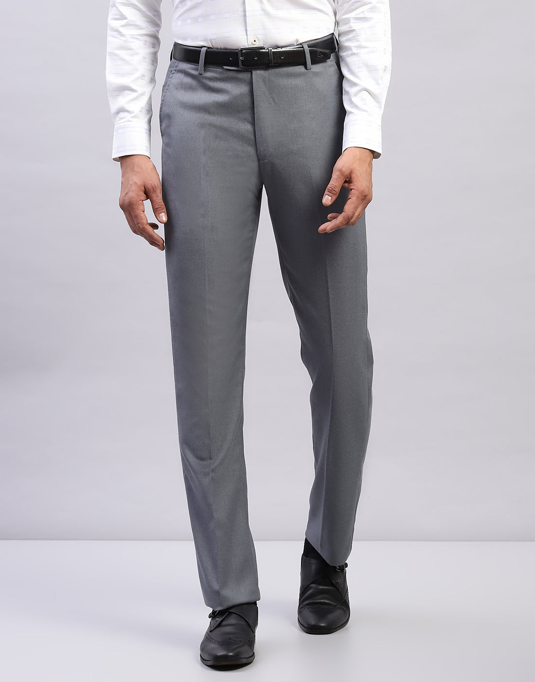 Men Grey Solid Smart Fit Trouser