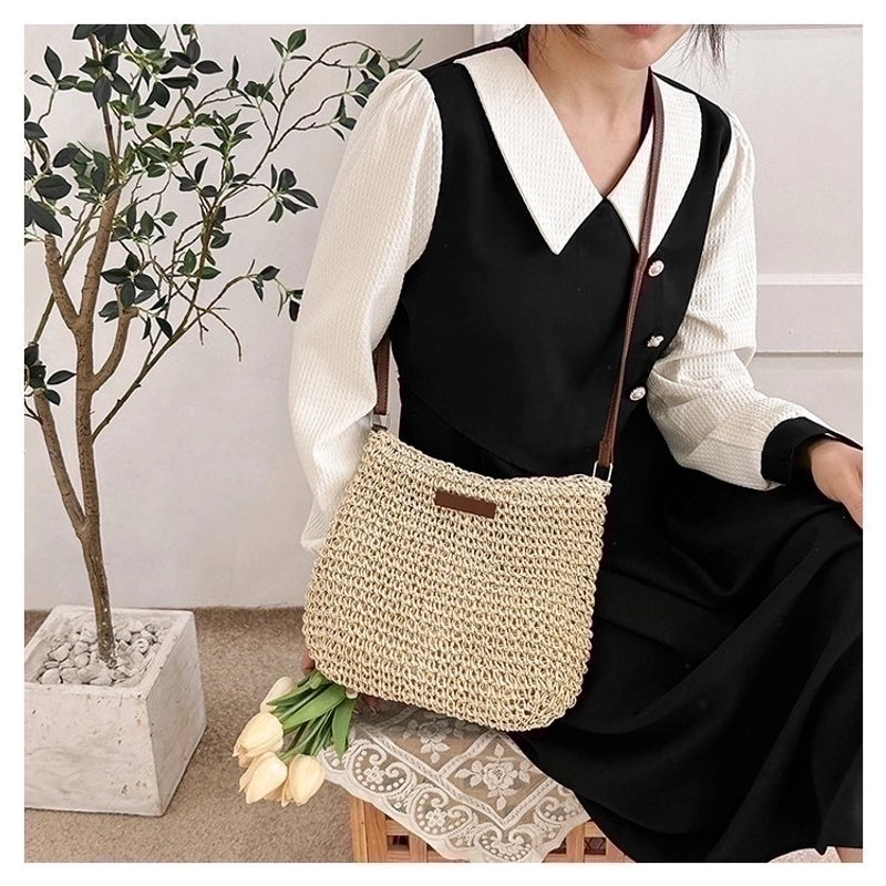 Women's Straw Solid Color Basic Vacation Square Zipper Shoulder Bag Beach Bag Straw Bag