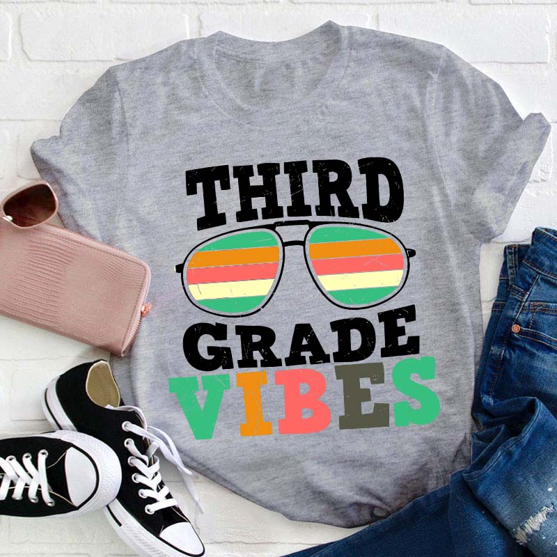 Personalized Grade Vintage Sunglasses Teacher T-Shirt