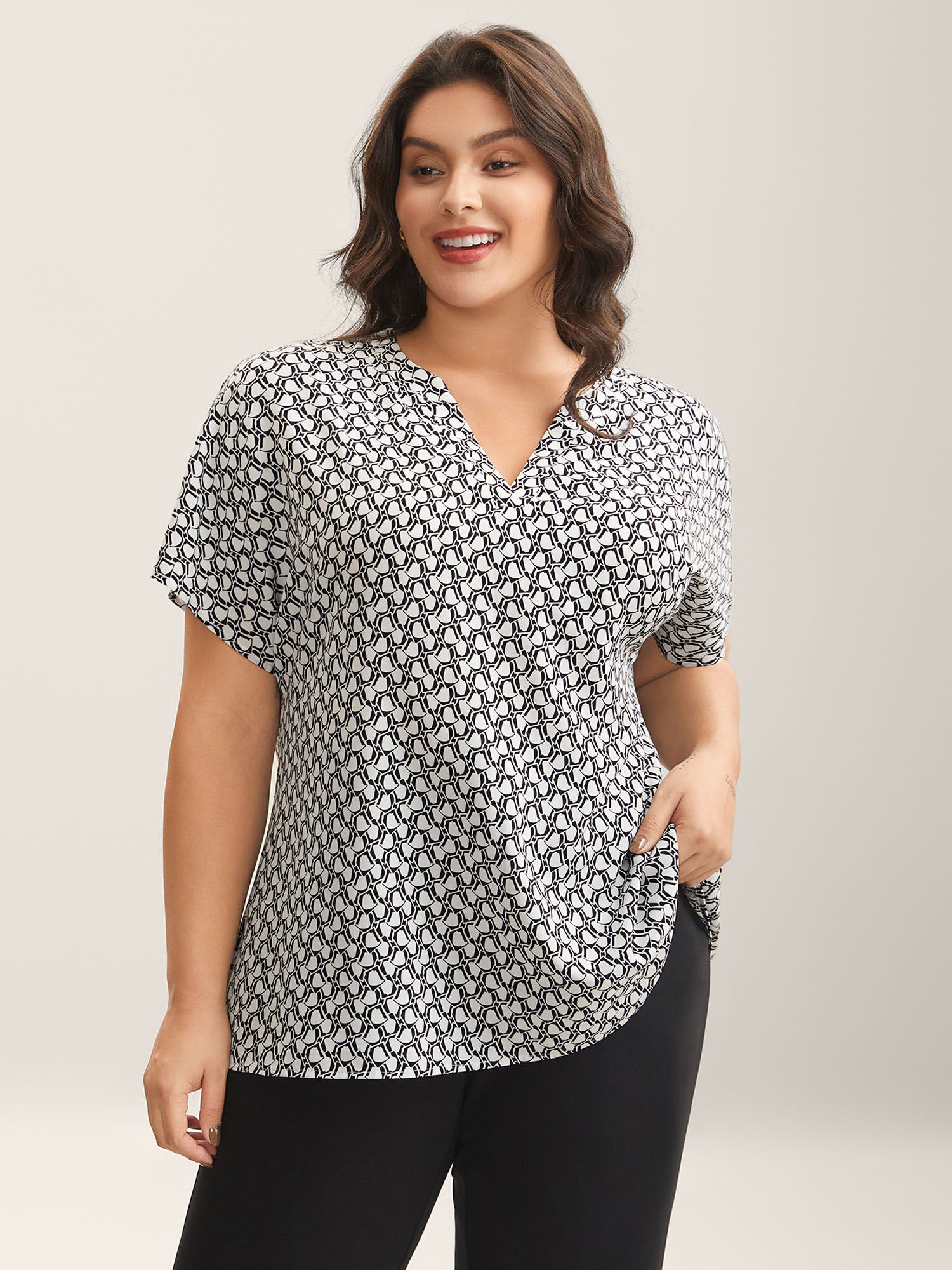 Geometric Print Notched Collar Blouse