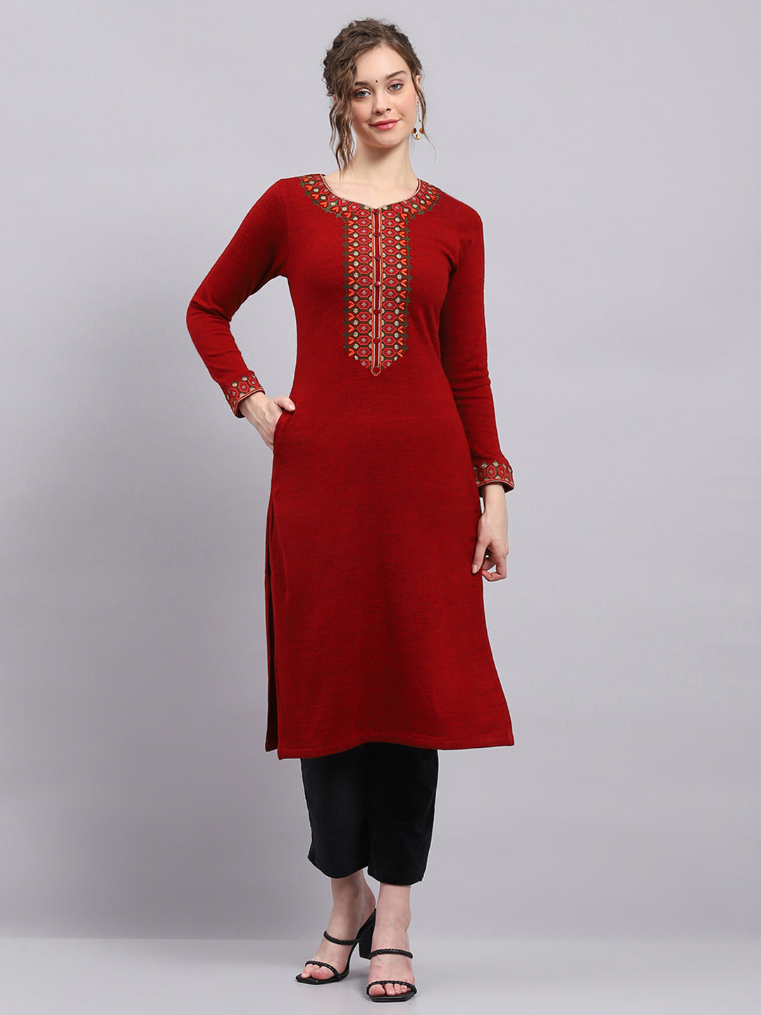 Women Maroon Printed Round Neck Full Sleeve Winter Kurti