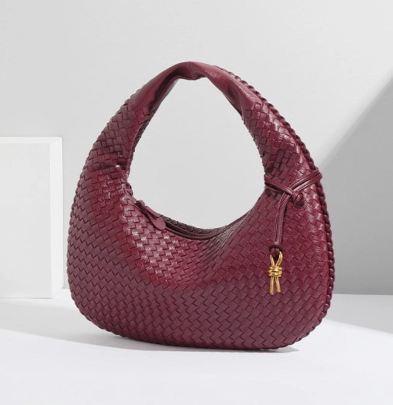 Women's Medium Pu Leather Solid Color Streetwear Dumpling Shape Zipper Handbag