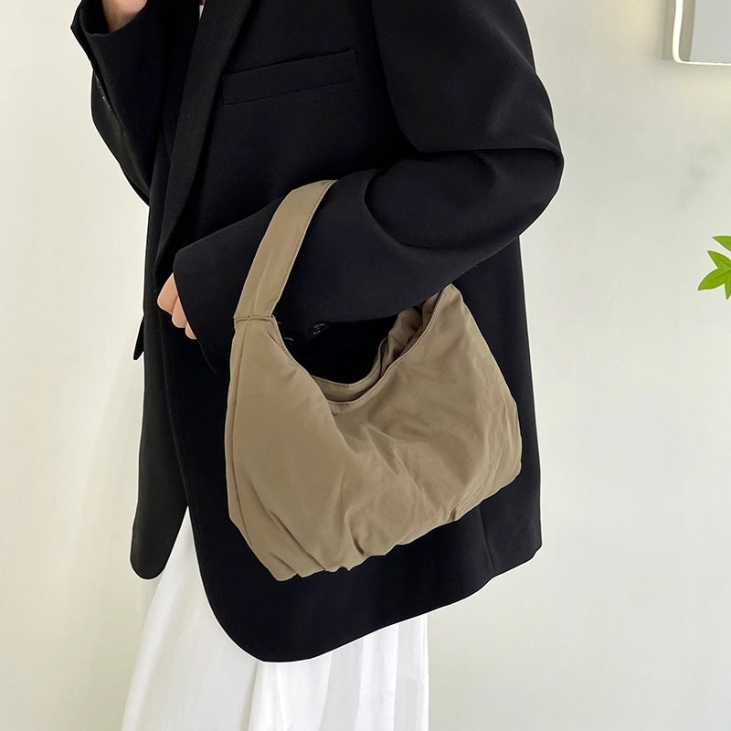 Women's Medium Cotton Solid Color Basic Classic Style Sewing Thread Dumpling Shape Magnetic Buckle Handbag