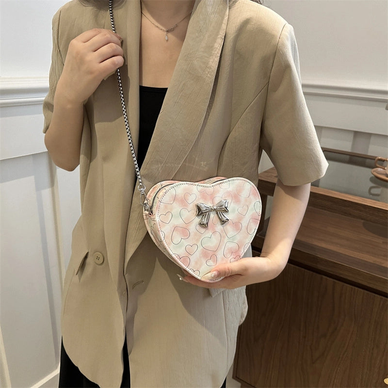 Women's Medium PU Heart Shape Streetwear Heart-shaped Zipper Shoulder Bag