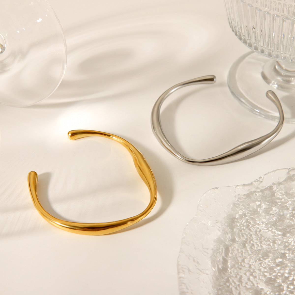 Circle Stainless Steel Electroplating Bangles