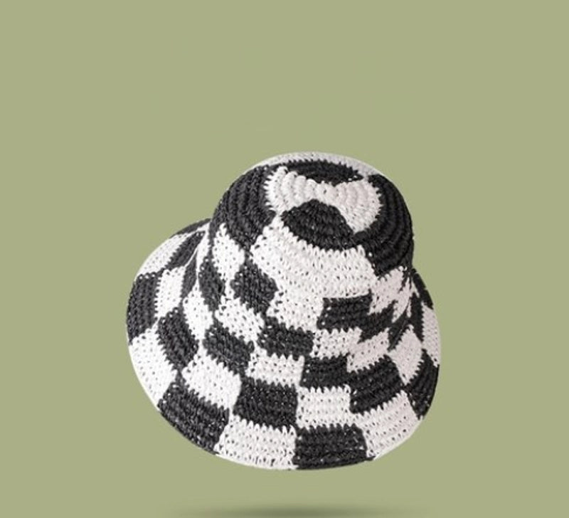 Women's Basic Lattice Braid Flat Eaves Straw Hat