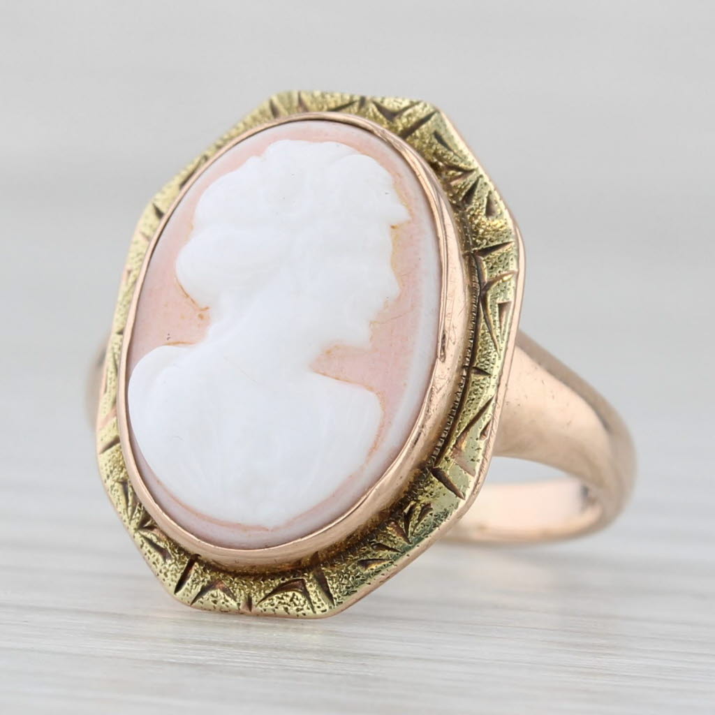 Vintage Molded Glass Cameo Ring 10k Yellow Gold Size 4.5