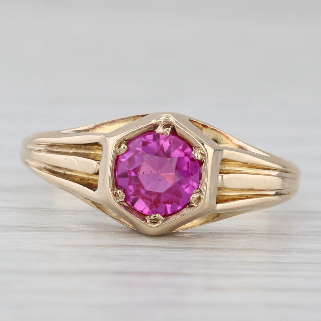 Vintage 0.68ct Lab Created Ruby Solitaire Ring 10k Yellow Gold Size 5.25