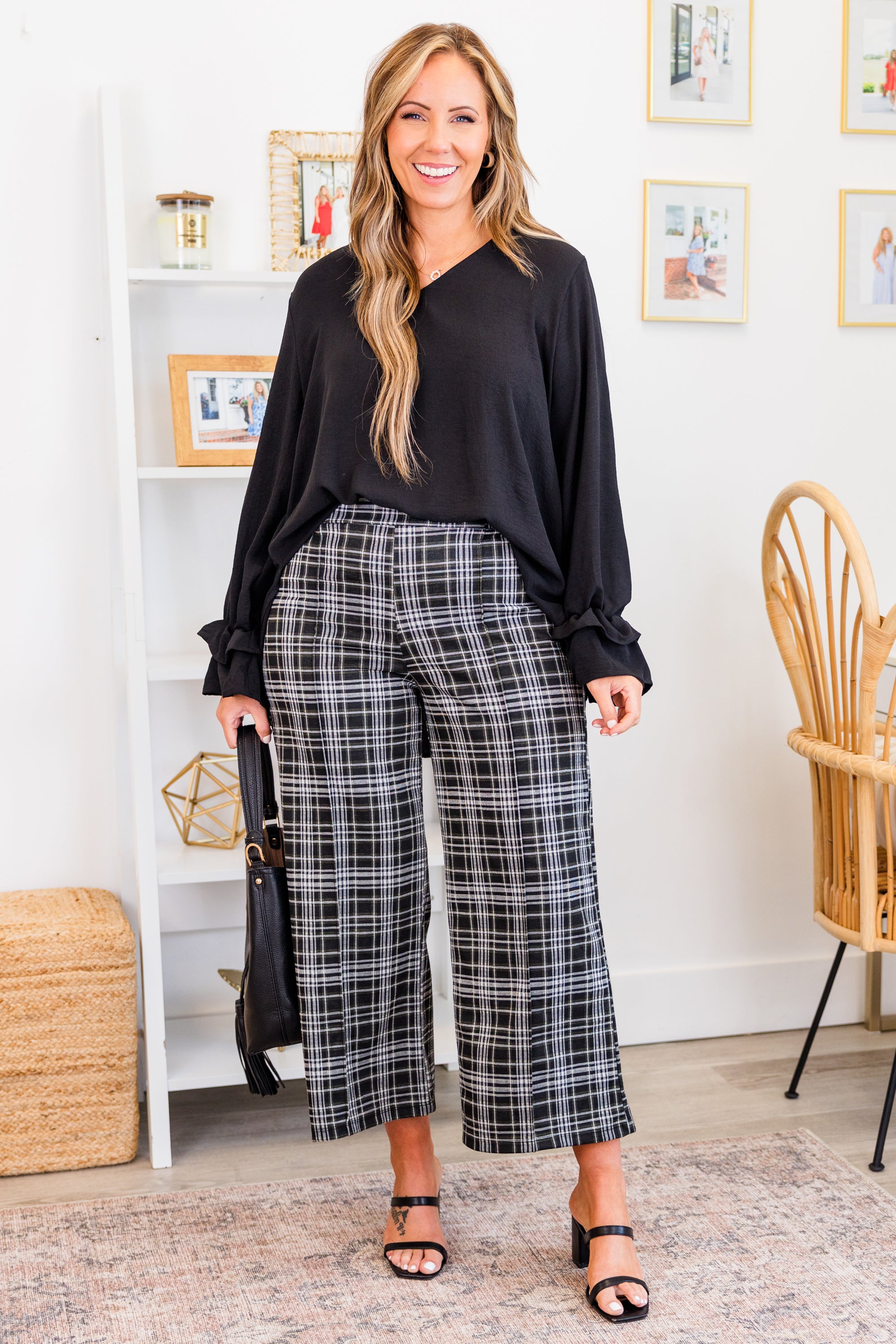 I'm Still Standing Pants. Black-Olive