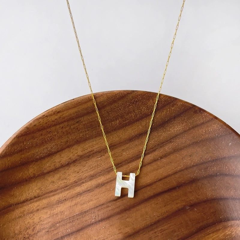 316L Stainless Steel  18K Gold Plated Minimalist Irregular Letter Shell Pendant Necklace