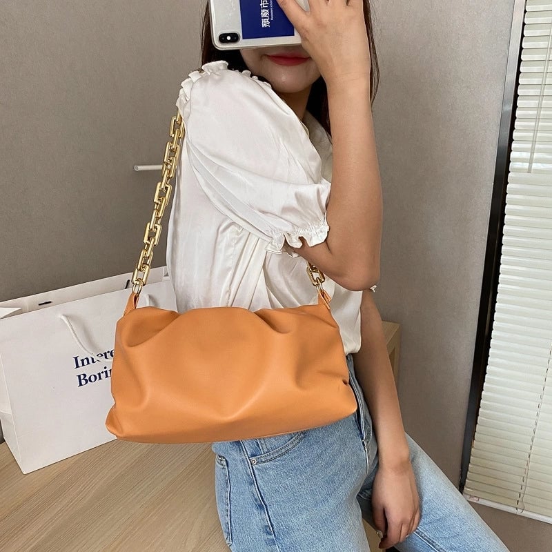 Women's Medium Pu Leather Solid Color Streetwear Cloud Shape Lock Clasp Underarm Bag